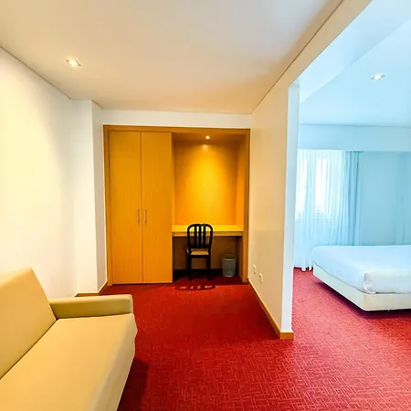 Centro ホテル 3*