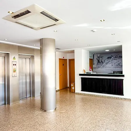 Centro ホテル 3*