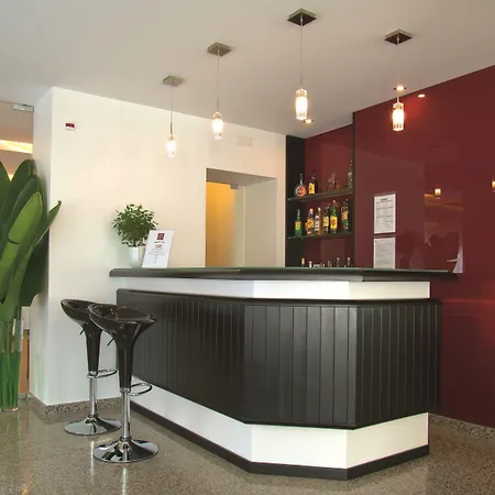 Centro 3*